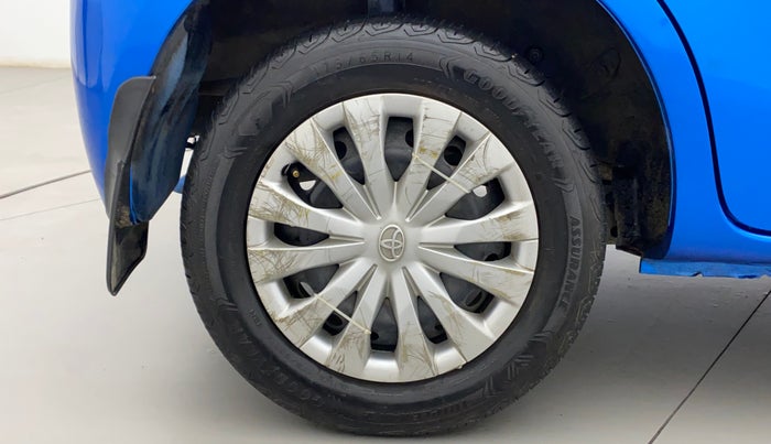 2013 Toyota Etios Liva G, Petrol, Manual, 51,778 km, Right Rear Wheel
