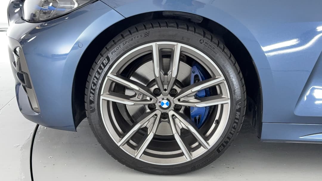 2020 BMW 4 M440i xDrive, Automatic, 50587 km, Left Front Wheel