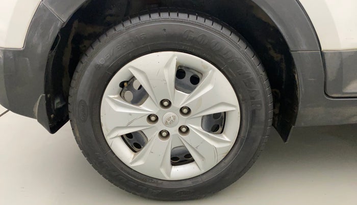 2017 Hyundai Creta E PLUS 1.6 PETROL, Petrol, Manual, 85,391 km, Right Rear Wheel