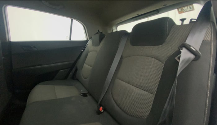 2017 Hyundai Creta E PLUS 1.6 PETROL, Petrol, Manual, 85,391 km, Right Side Rear Door Cabin