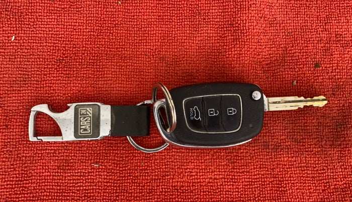 2017 Hyundai Creta E PLUS 1.6 PETROL, Petrol, Manual, 85,391 km, Key Close Up