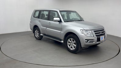 2020 MITSUBISHI PAJERO