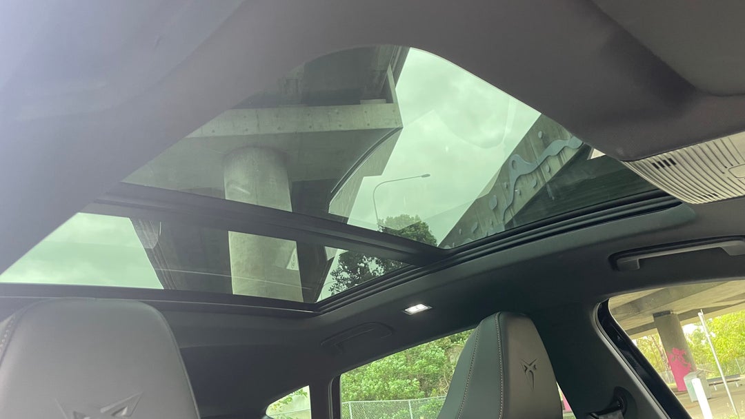Interior Sunroof/Moonroof
