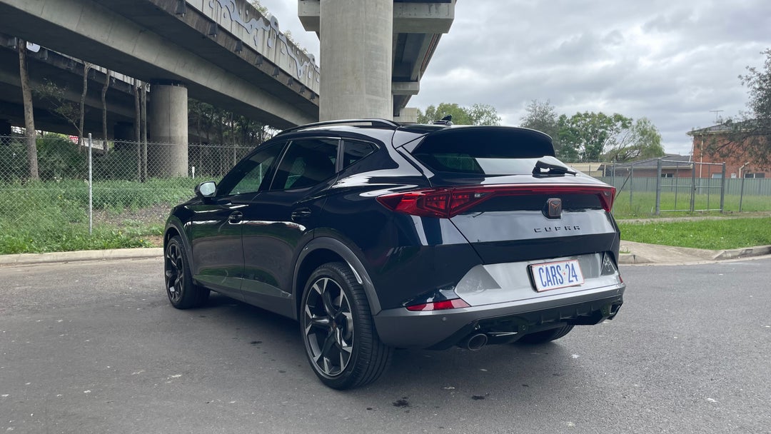 Left Back Diagonal (45- Degree) View