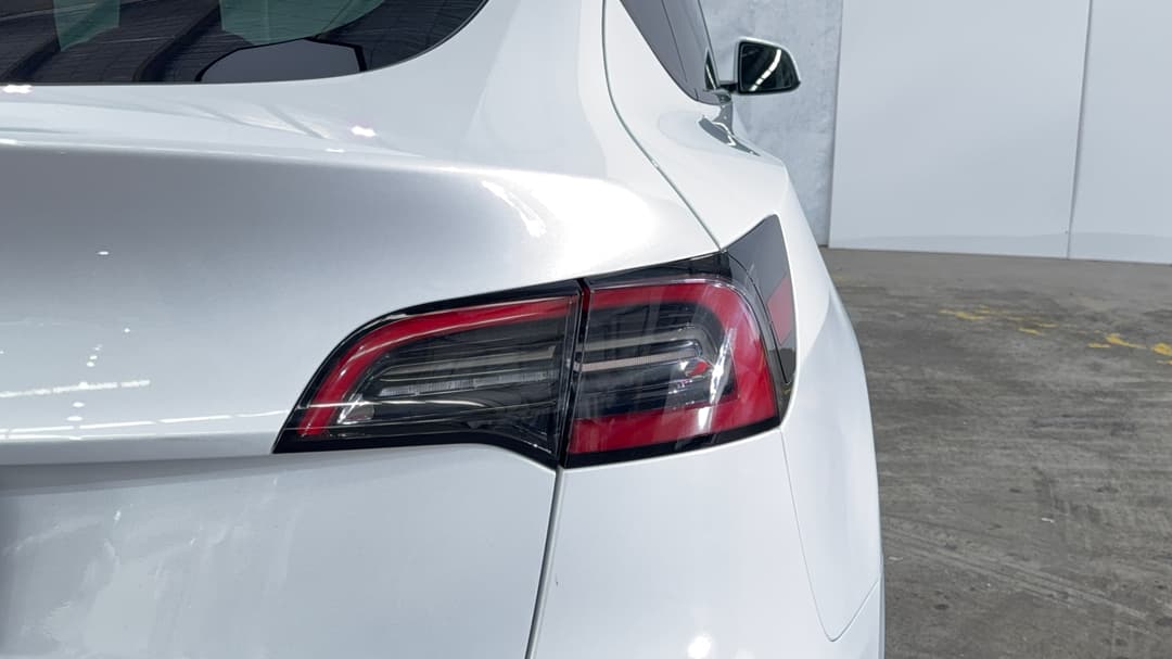 2023 Tesla Model Y Rear-wheel Drive, Automatic, 60579 km, Badge (Boot Right Side)