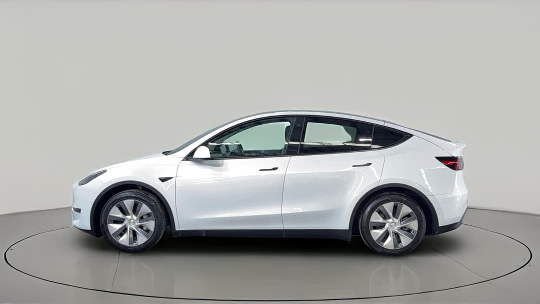 2023 Tesla Model Y Rear-wheel Drive, Automatic, 60579 km, Left Side View