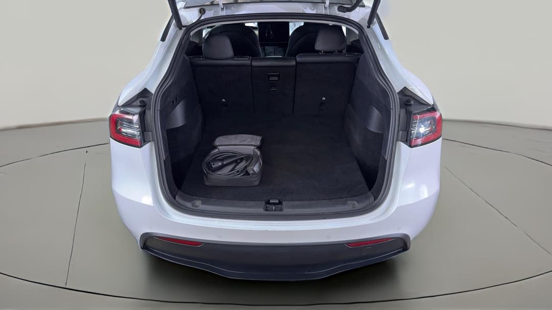 2023 Tesla Model Y Rear-wheel Drive, Automatic, 60579 km, Boot Inside View