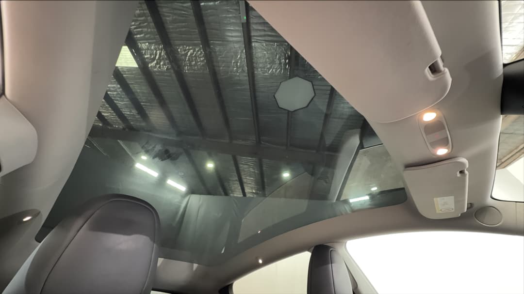 2023 Tesla Model Y Rear-wheel Drive, Automatic, 60579 km, Interior Sunroof/Moonroof