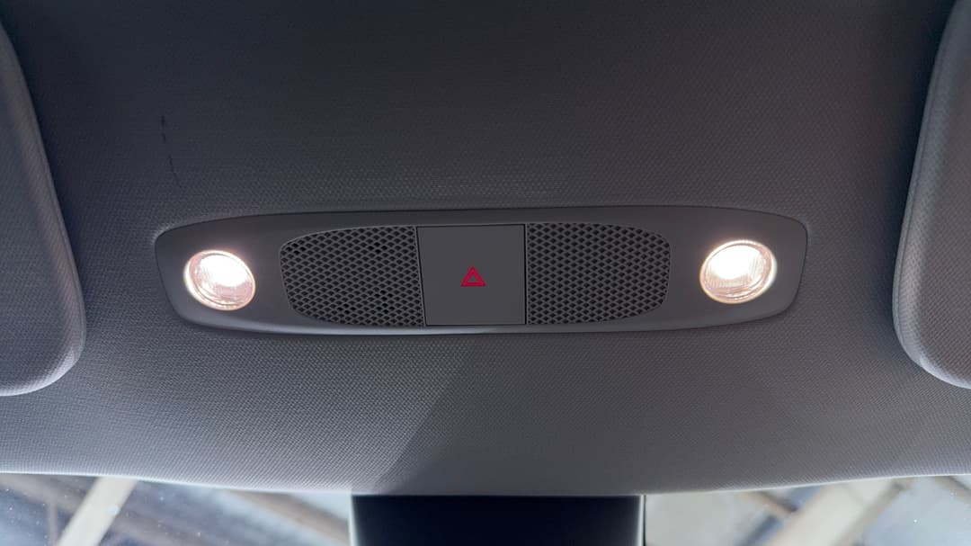 2023 Tesla Model Y Rear-wheel Drive, Automatic, 60579 km, On-Roof Controls/Sunglass holder