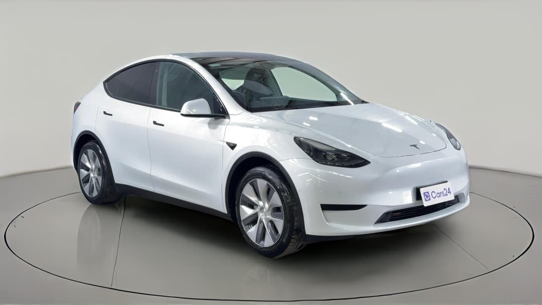 2023 Tesla Model Y Rear-wheel Drive, Automatic, 60579 km, Right Front Diagonal (45- Degree) View