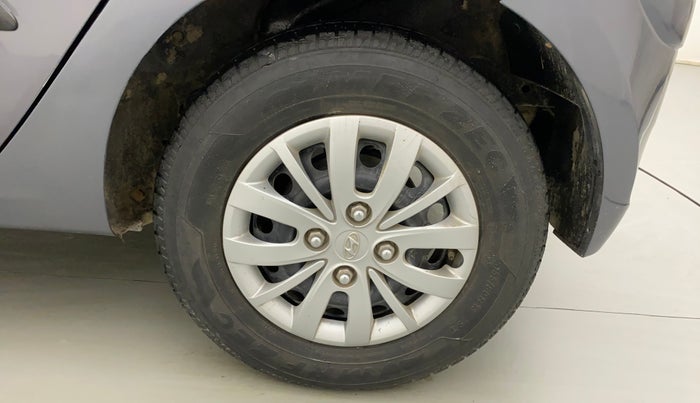 2015 Hyundai i10 SPORTZ 1.1, Petrol, Manual, 94,232 km, Left Rear Wheel