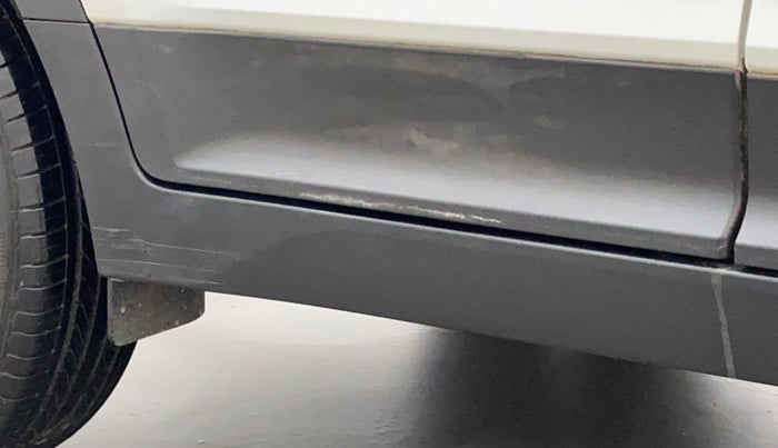 2017 Hyundai Creta E PLUS 1.6 PETROL, Petrol, Manual, 38,056 km, Right running board - Slightly dented