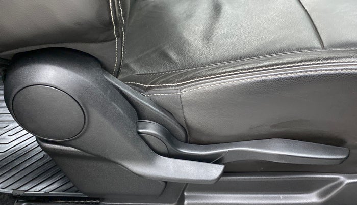 2019 Maruti XL6 ALPHA SHVS  MT, Petrol, Manual, 23,344 km, Driver Side Adjustment Panel