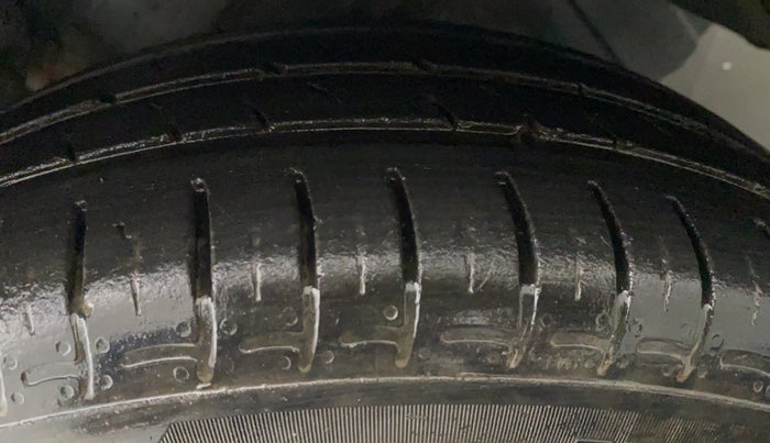 2021 Hyundai AURA S 1.2 CNG, CNG, Manual, 30,501 km, Left Rear Tyre Tread