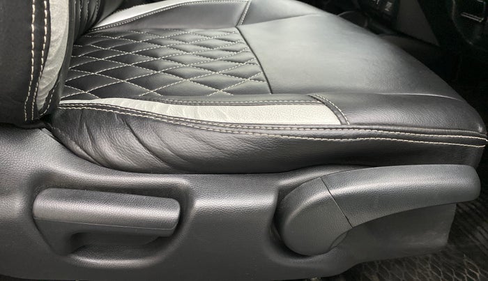 2018 Honda WR-V 1.5 i-DTEC VX MT, Diesel, Manual, 74,970 km, Driver Side Adjustment Panel
