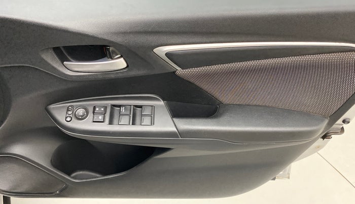 2018 Honda WR-V 1.5 i-DTEC VX MT, Diesel, Manual, 74,970 km, Driver Side Door Panels Control