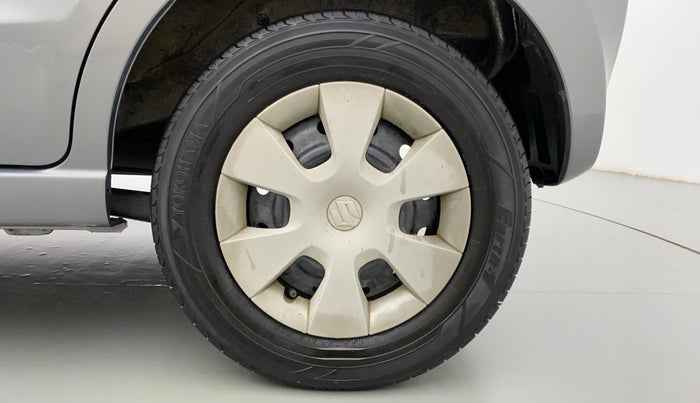 2013 Maruti A Star VXI ABS AT, Petrol, Automatic, 54,391 km, Right Rear Wheel