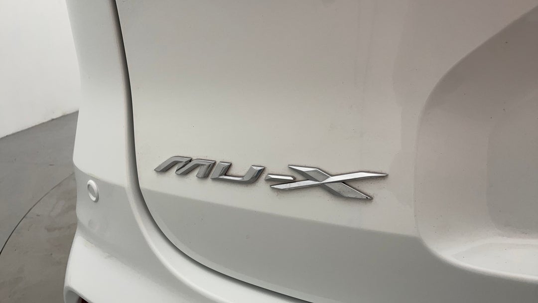 Badge (Boot Left Side)