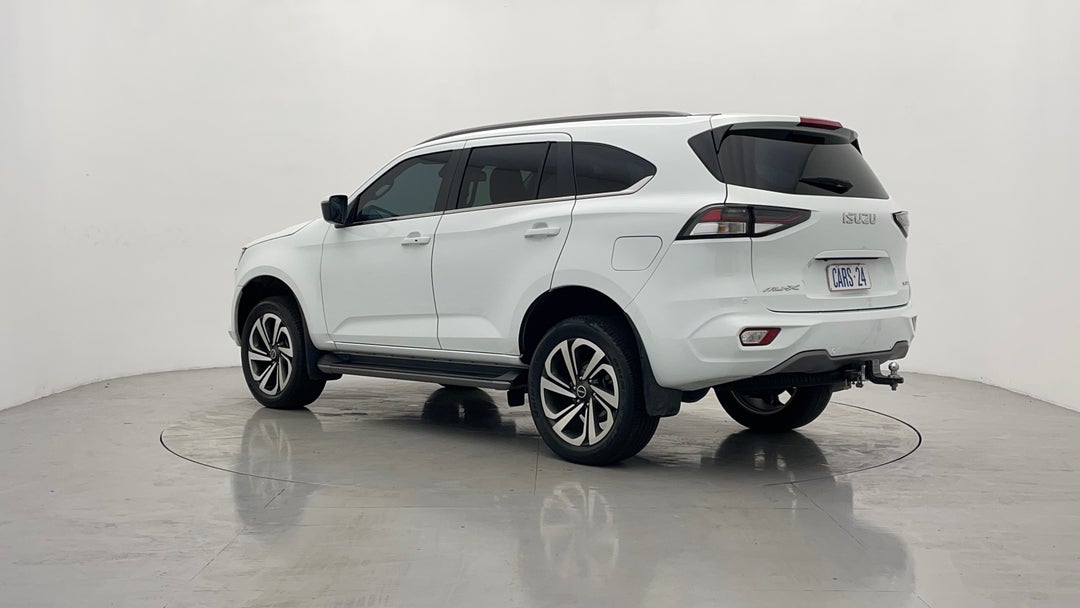 Left Back Diagonal (45- Degree) View