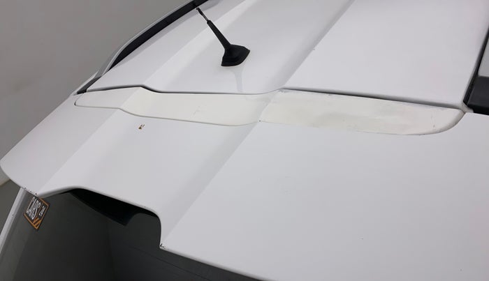 2021 Nissan MAGNITE XE, Petrol, Manual, 67,103 km, Dicky (Boot door) - Paint has minor damage