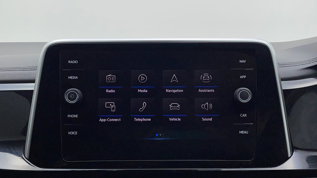 2022 Volkswagen T-roc 140tsi R-line (restricted Ftr), Automatic, 30130 km, Infotainment System