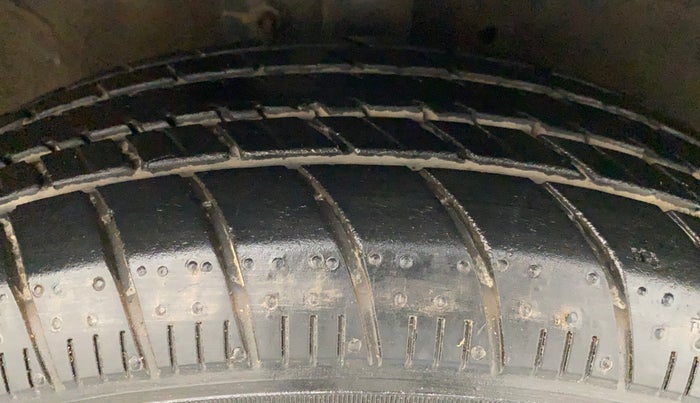 2019 Maruti Celerio VXI (O), Petrol, Manual, 28,904 km, Right Front Tyre Tread