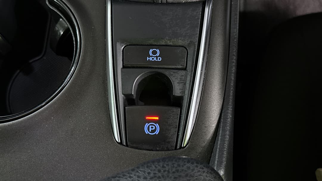 2023 Toyota Camry Ascent, Automatic, 28095 km, Handbrake