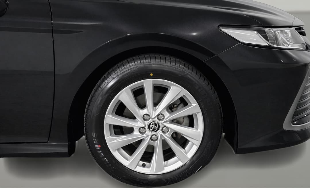 2023 Toyota Camry Ascent, Automatic, 28095 km, Right Front Wheel