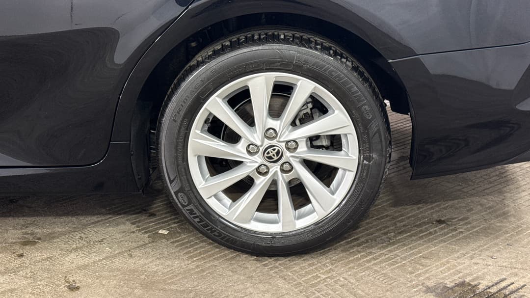 2023 Toyota Camry Ascent, Automatic, 28095 km, Left Rear Wheel