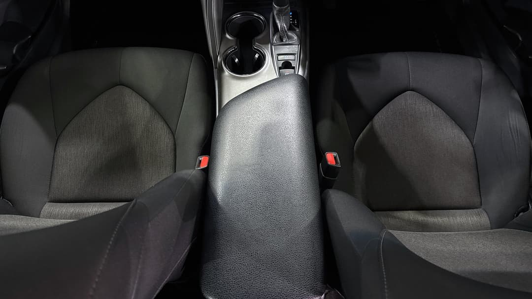 2023 Toyota Camry Ascent, Automatic, 28095 km, Center Console