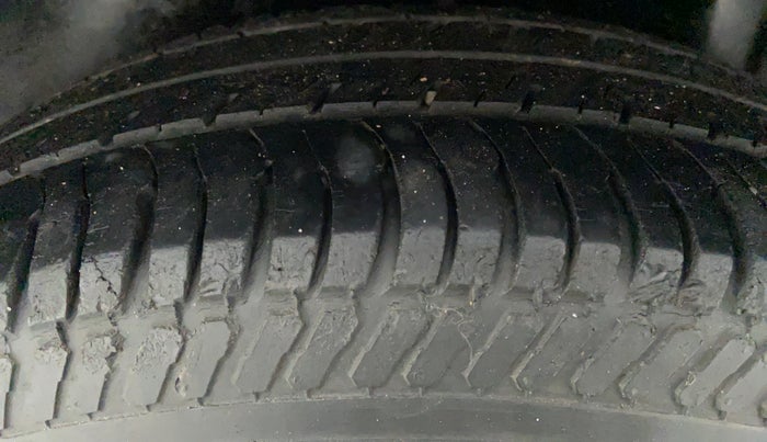 2011 Maruti Swift Dzire VXI 1.2 BS IV, Petrol, Manual, 57,948 km, Left Rear Tyre Tread