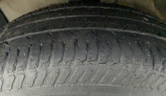 2011 Maruti Swift Dzire VXI 1.2 BS IV, Petrol, Manual, 57,948 km, Left Front Tyre Tread