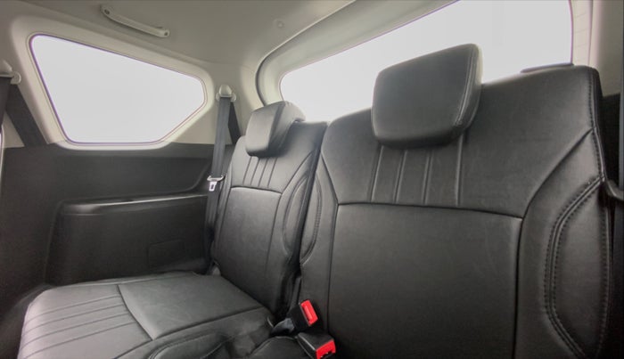 2020 Maruti XL6 ZETA AT SHVS, Petrol, Automatic, 17,863 km, Third Seat Row ( optional )