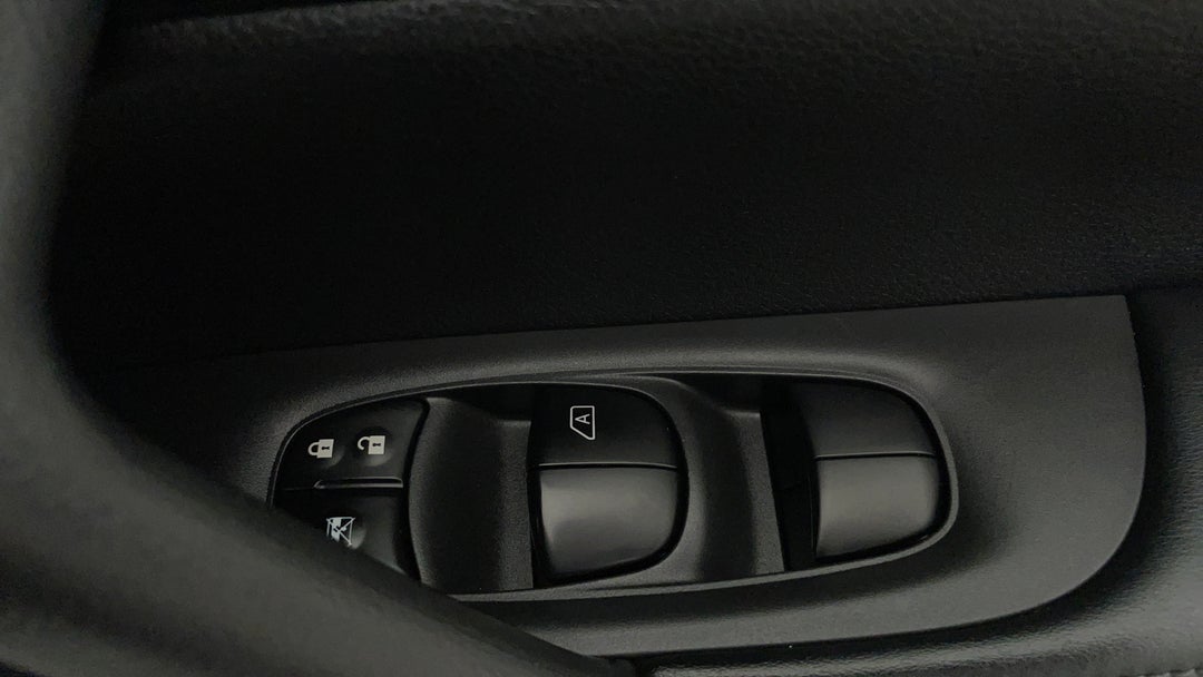 2021 Nissan X-trail St (2WD), Automatic, 76002 km, Drivers Side Door Panel Controls