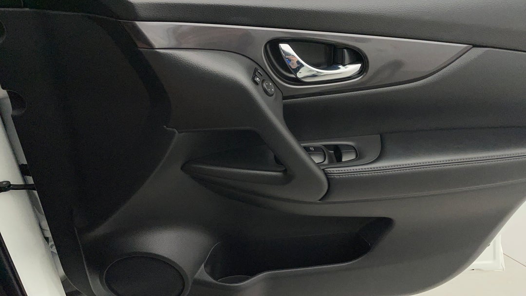 2021 Nissan X-trail St (2WD), Automatic, 76002 km, Speaker View