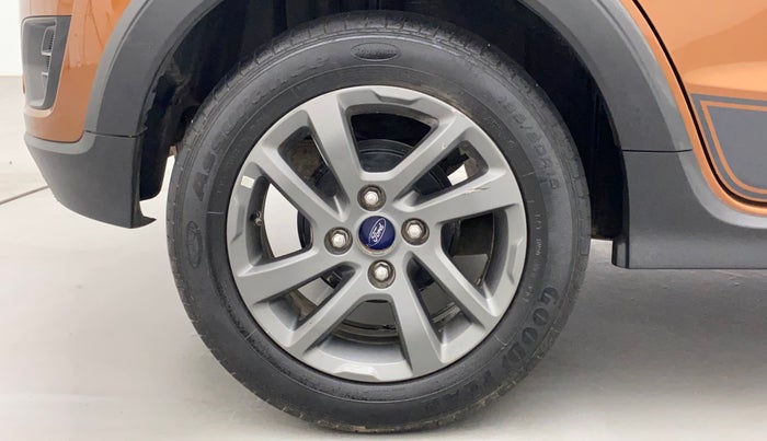 2018 Ford FREESTYLE TITANIUM 1.5 DIESEL, Diesel, Manual, 22,937 km, Right Rear Wheel