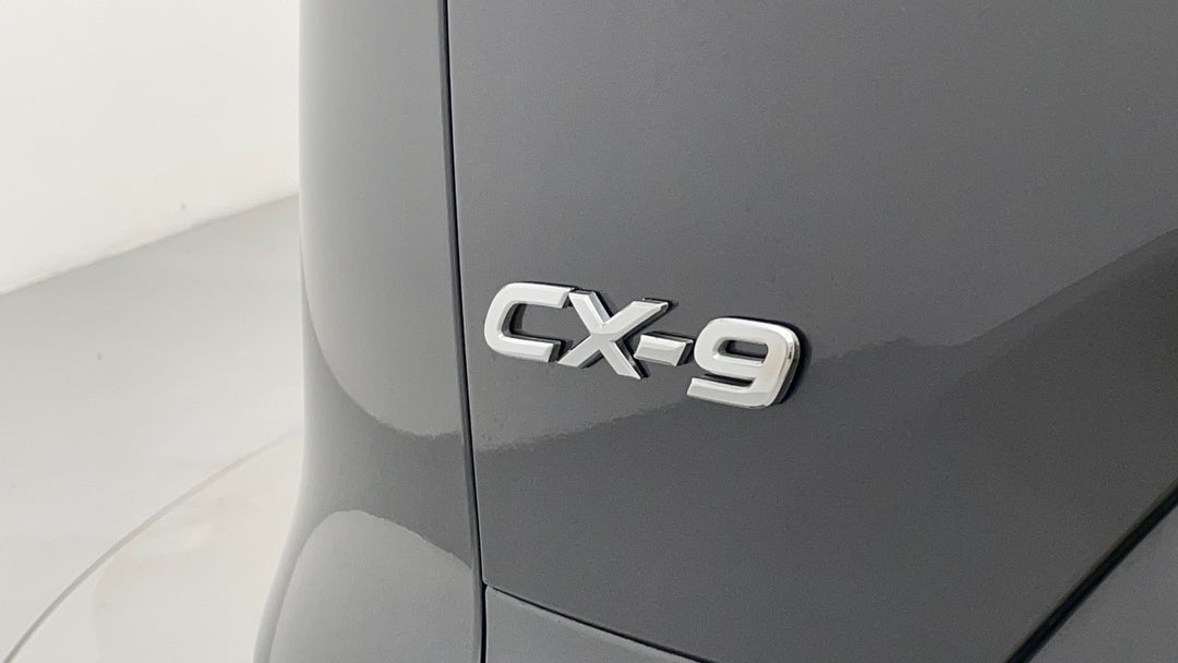 2017 Mazda CX-9 Touring (awd), Automatic, 123459 km, Badge (Boot Left Side)