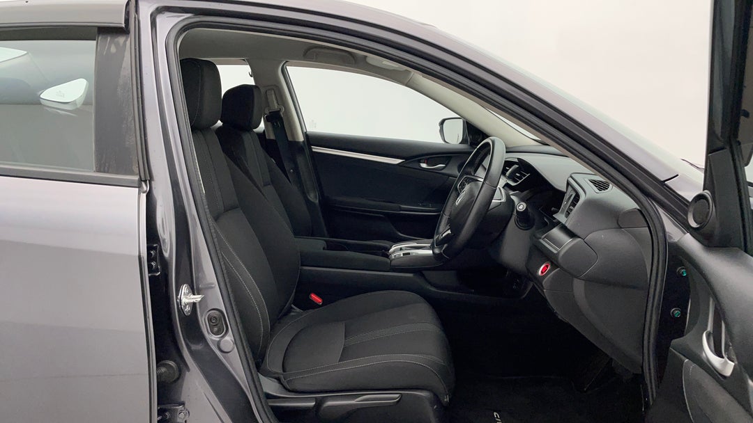 2017 Honda Civic Vti-s, Automatic, 50198 km, Right Side Front Door Cabin View