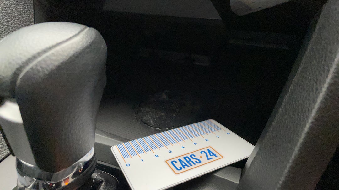 2017 Honda Civic Vti-s, Automatic, 50198 km, Miscellaneous Interior Stain