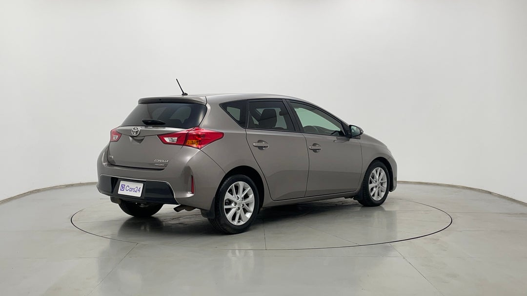 Right Back Diagonal (45- Degree) View