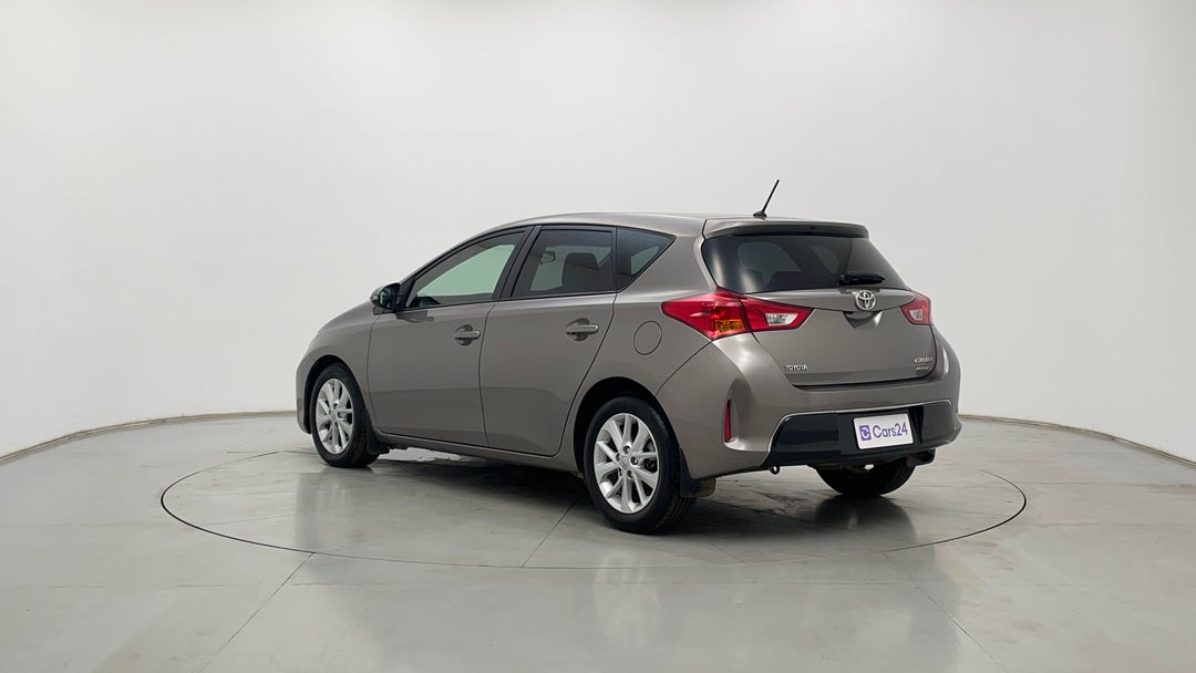 Left Back Diagonal (45- Degree) View