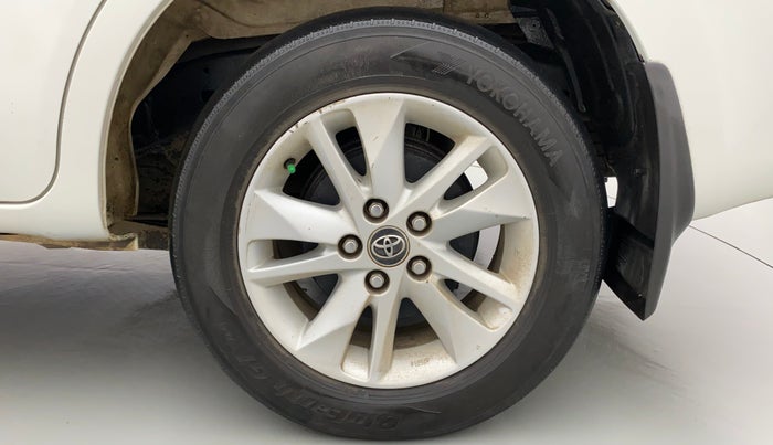 2018 Toyota Innova Crysta 2.4 VX 8 STR, Diesel, Manual, 73,793 km, Left Rear Wheel