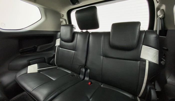 2018 Toyota Innova Crysta 2.4 VX 8 STR, Diesel, Manual, 73,793 km, Third Seat Row ( optional )