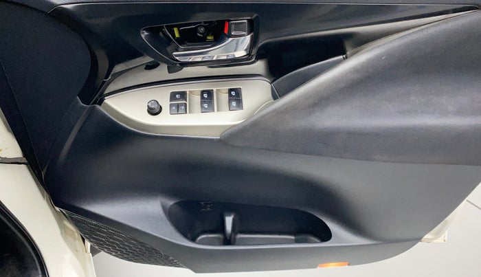 2018 Toyota Innova Crysta 2.4 VX 8 STR, Diesel, Manual, 73,793 km, Driver Side Door Panels Control