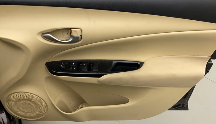 2020 Toyota YARIS G CVT, Petrol, Automatic, 19,454 km, Driver Side Door Panels Control