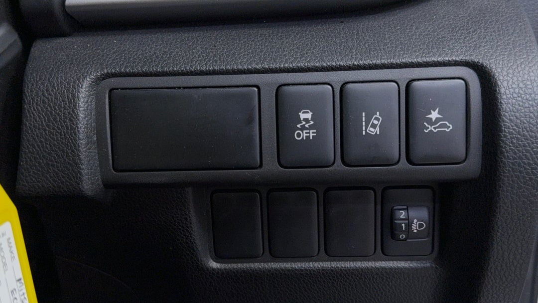 2023 Mitsubishi Eclipse Cross Es (2wd), Automatic, 52895 km, Utility Switches/Buttons