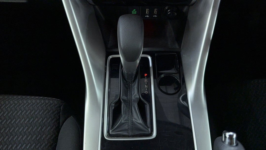 2023 Mitsubishi Eclipse Cross Es (2wd), Automatic, 52895 km, Gear Lever 