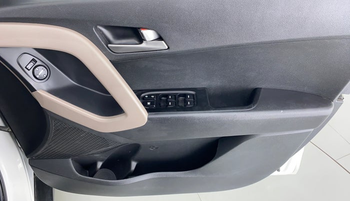 2016 Hyundai Creta 1.6 S, Petrol, Manual, 75,274 km, Driver Side Door Panels Control