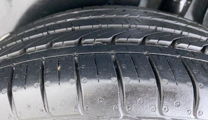 2016 Hyundai Creta 1.6 S, Petrol, Manual, 75,274 km, Left Rear Tyre Tread
