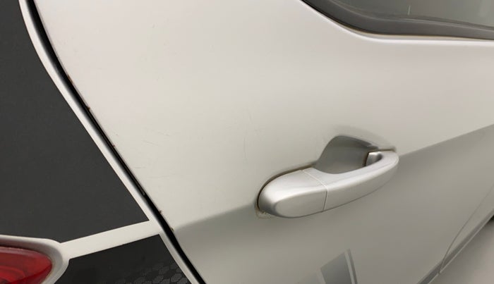 2018 Tata Tiago XZ PETROL, Petrol, Manual, 89,265 km, Right rear door - Minor scratches